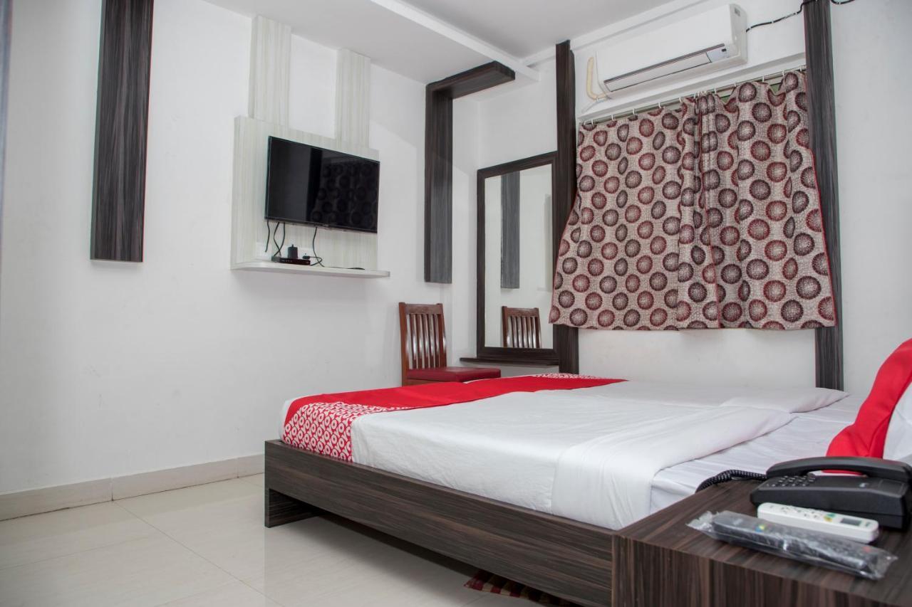 Oyo 11346 Hotel Tazz Odisha Bhubaneswar Zewnętrze zdjęcie