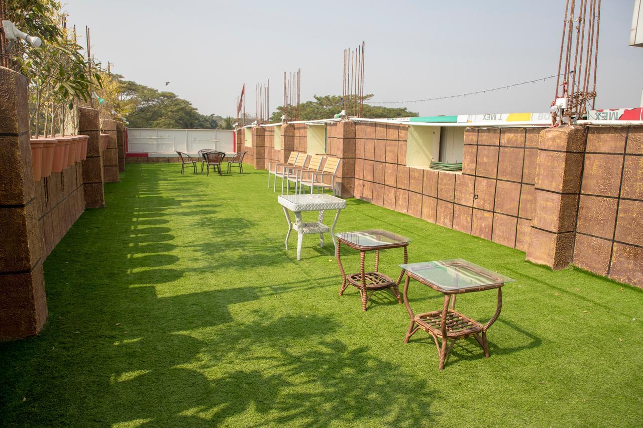 Oyo 11346 Hotel Tazz Odisha Bhubaneswar Zewnętrze zdjęcie